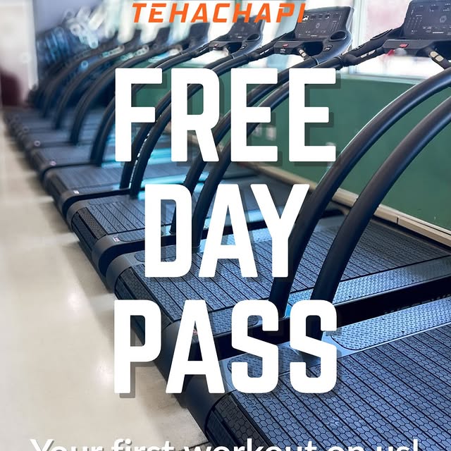 🚀 Unlock Your Fitness Journey – FREE Day Pass Alert! 🚀
Ready to crush your goals? Swi…