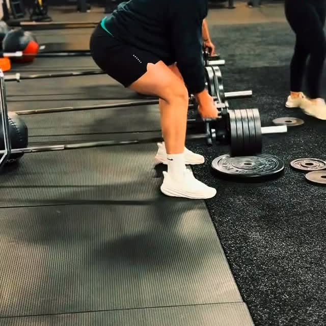 Starting the year the ALL IN 💪🔥
Cycle 26.1 is ✅ new goals, strong habits, and a whole…