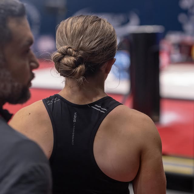 92KG + 118KG =210KG

5/6 day at my first meet coming back from a much needed 6 month br…