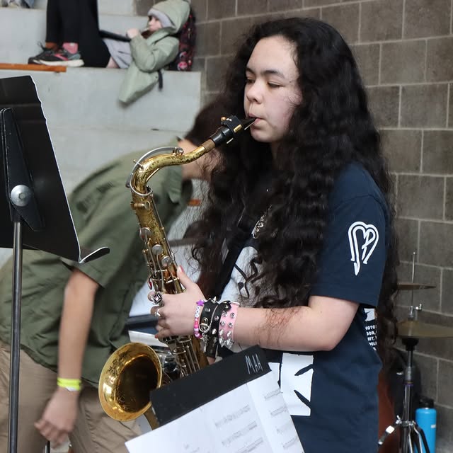 There was some special lunchtime entertainment this afternoon at Milwaukie High School!…