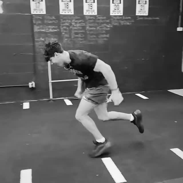 Built beats gifted.

Talent gets attention.
What’s built earns results.

Speed.
Strengt…
