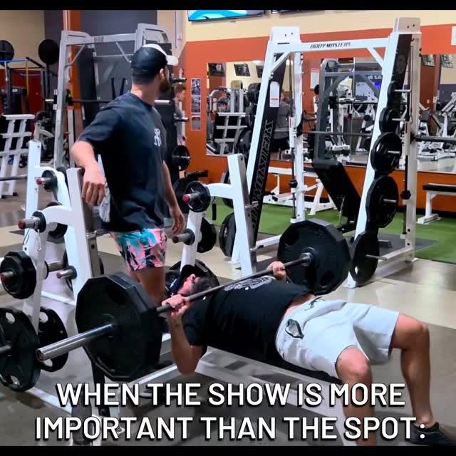 Finding the one piece isn't more important than spotting your friends!! Help each other…