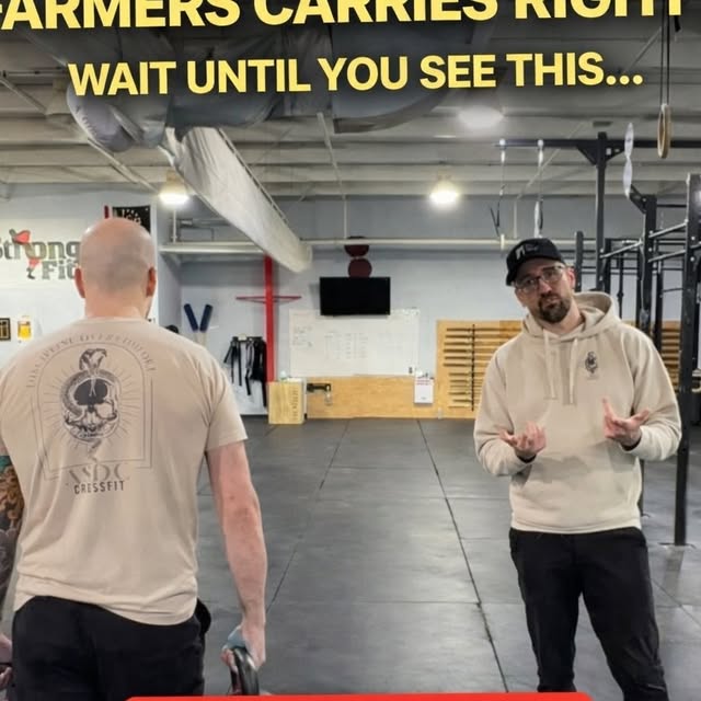 Midweek Mechanics 🎥💪

Farmers Carry Fix 🚶‍♂️

One of the most common mistakes I see …