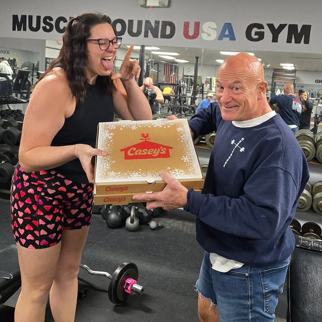 Kiah beat me again! My loss cost me a Pizza. One time at a powerlifting meet she out to…