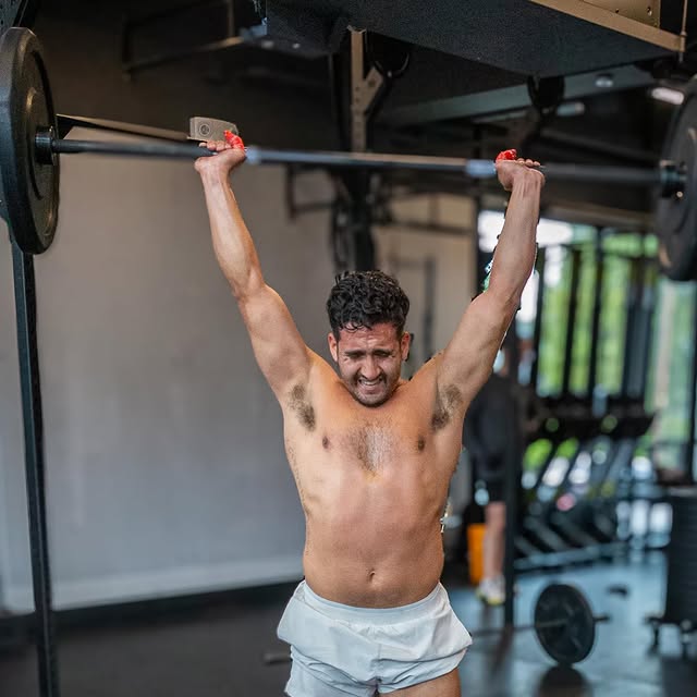 26.3 Athletes!

📸 @sureshotfoto