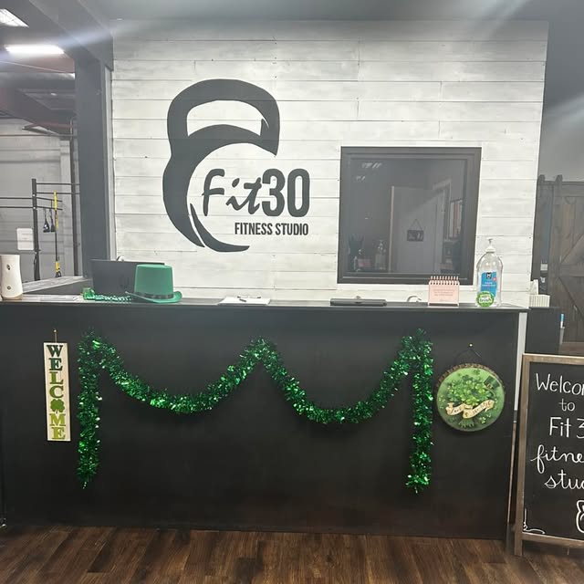 Lucky Number 7, unlucky for the arms. ☘️

Yesterday’s crew came dressed for St. Patrick…