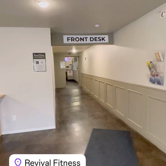 Walking into the gym 🔥🔥🔥 
#revivalfitnesstx