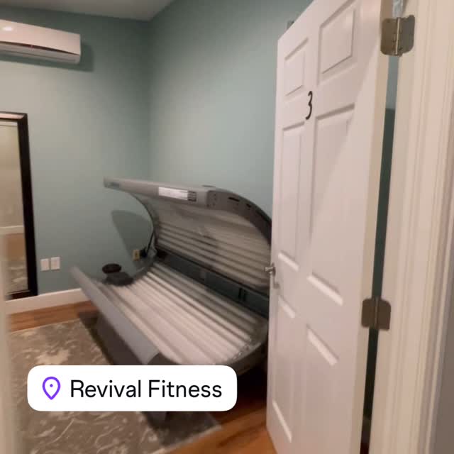 TANNING ☀️💕 Come on in and keep your summer tan year round!  Get rid of tan lines and …