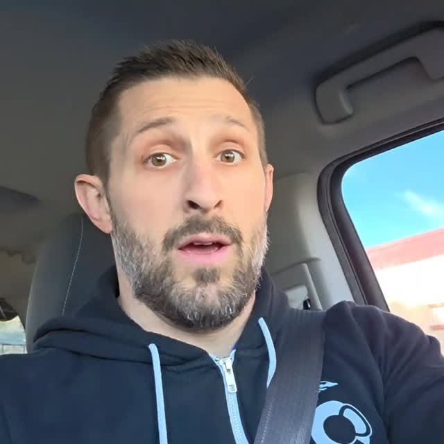 Come with me to visit our February #committedcrew sponsor Ian at @harris_therapeutic_ma…