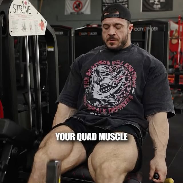 Start your Leg Day RIGHT at Leader Fitness with our Strive Quad Extension Machine 💪