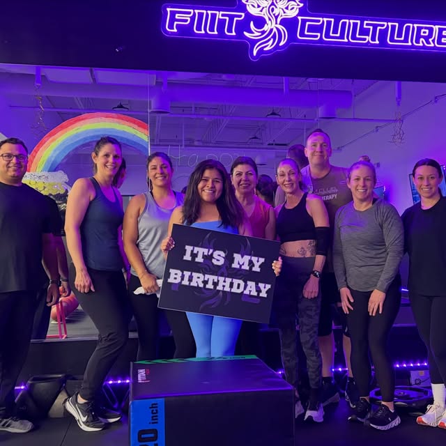 A very special birthday shoutout for @karinacanales19 💜

6:05am is no joke, but Karina…