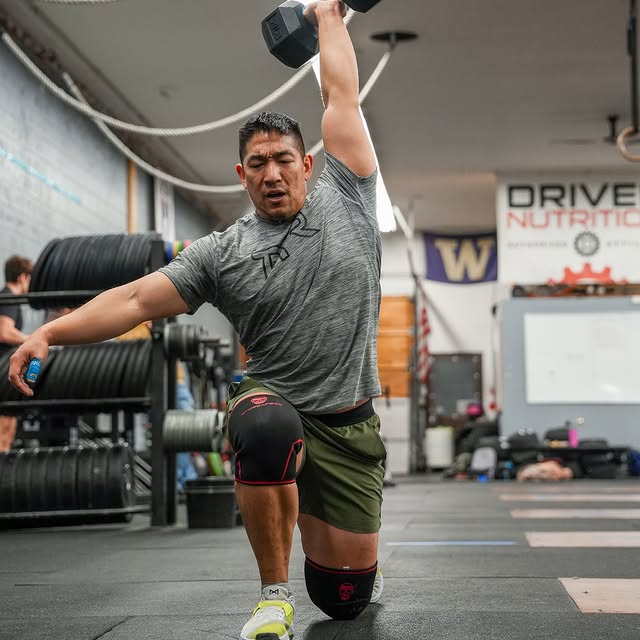 26.2 is a wrap ✅

Lunges, snatches, and gymnastics had the Slate crew bringing the heat…