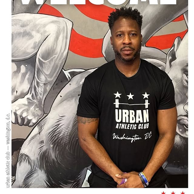 Meet Coach Carson Njoku 👋🏾🔥
Want to get strong without feeling wrecked?

Former Trac…