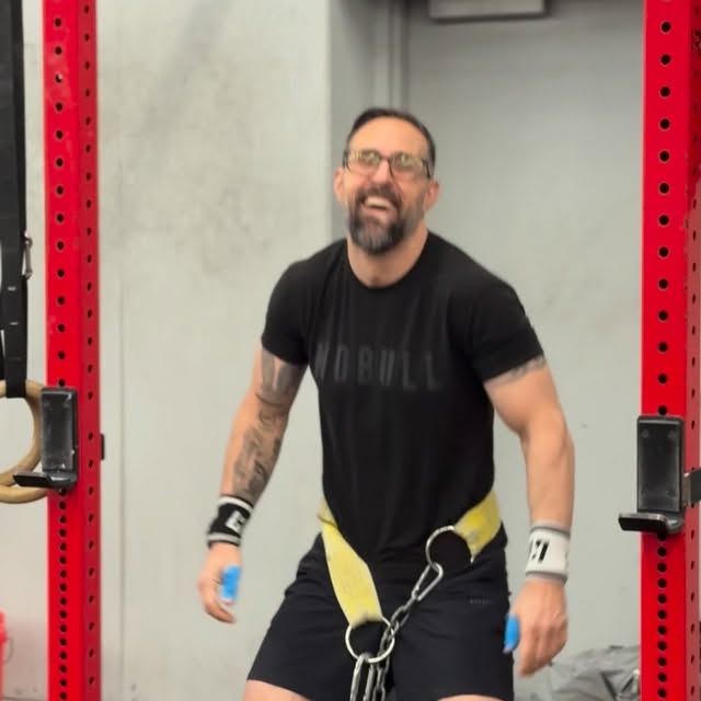 BTS with the 6am crew @908athletics 🤹🏻‍♂️

*disclaimer* foul language and childish an…
