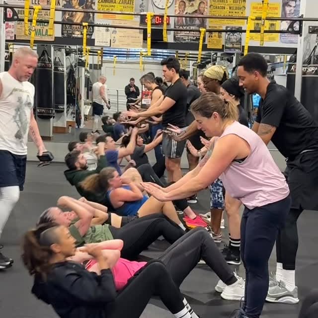 Past Boxing Bootcampers lined up giving it SOCKS 🥊🔥