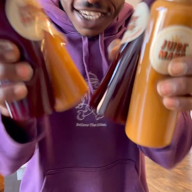 Check the fridge and stay healthy my friends🧃 @hitfitsf  #fresh #pressed #juice #healt…