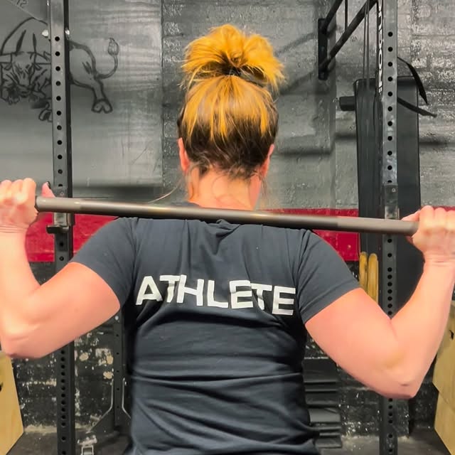 Some moments caught during leg day earlier this week 🏋🏼‍♀️