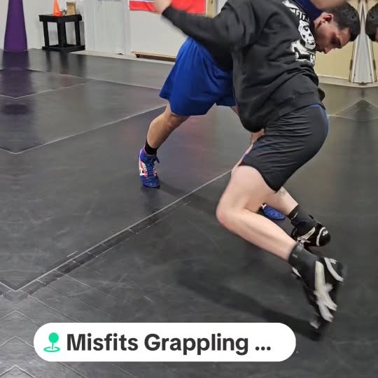 Duck Biggie Remix! 

Wrestling Class Sundays at 3pm!

MEMBERSHIPS STARTING AT $60

#WRE…