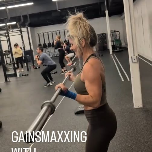 Gainsmaxx with Coach Gail: Small Group PT for Young Women! 

​Calling all high school a…
