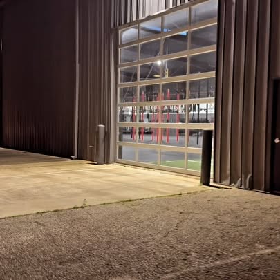 Calm before the storm at 5am ⚡️