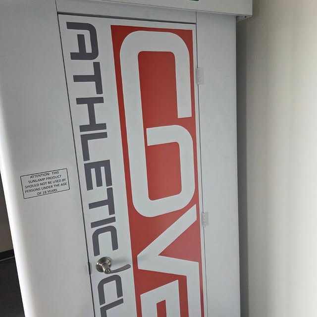 Heading somewhere warm for spring break? Stop in before you go to get a quick tan! Open…