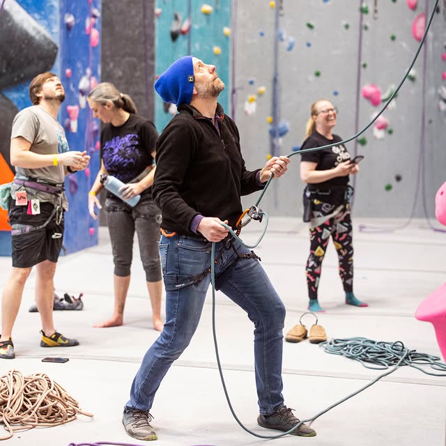 We 👏 need 👏 your 👏 help!

Support youth competition climbers at USAC Regionals and g…