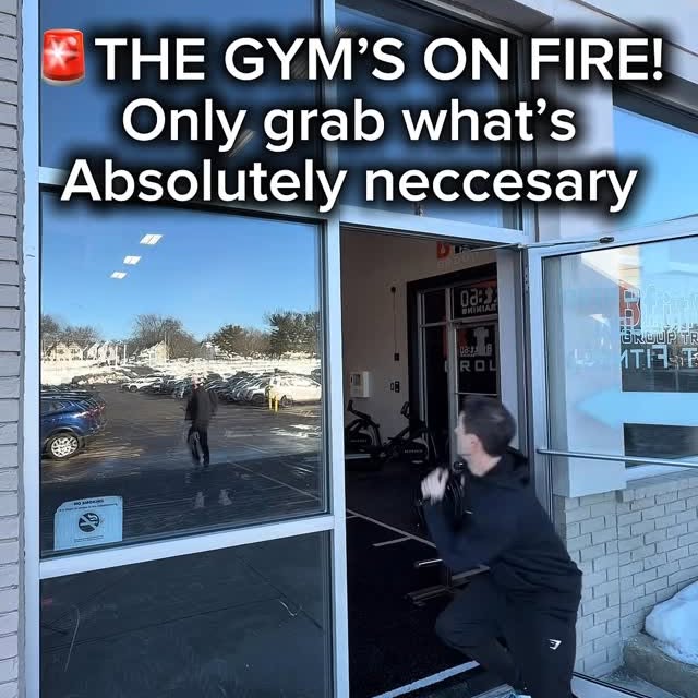 🚨GRAB ONLY WHAT YOU NEED!

#gymonfire #bestfitnessclubs #gymhumor