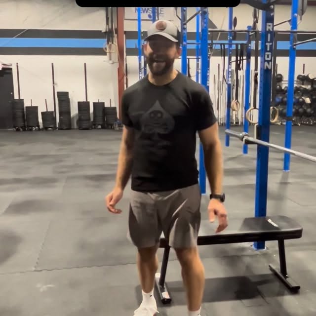 Set feet, drive into the floor. Pinch your shoulder blades, chest up. Grip just outside…