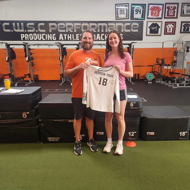 Had a surprise visit for one of my favorite athletes of all time today!! 

 Laura was o…