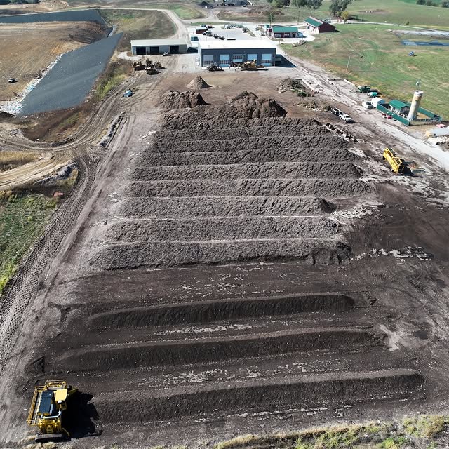 Big things are happening at the Iowa City Landfill & Recycling! ♻️🚜🚧 Construction on …