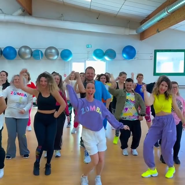 That Zumba glow 🥰✨

🎶 "La Culebra" by Grupo Cadera
📸: Reposted from @albaduran.zj