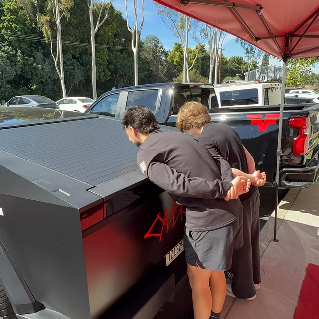 Not again 🙄 i swear we’re always getting in trouble with the law 🚔

We might be guilt…