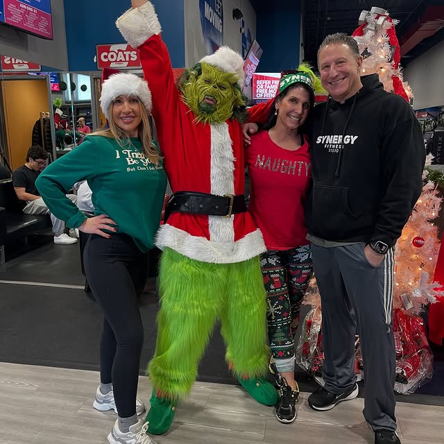 Merry Christmas from our family to yours! 🎄 

#MerryXmas