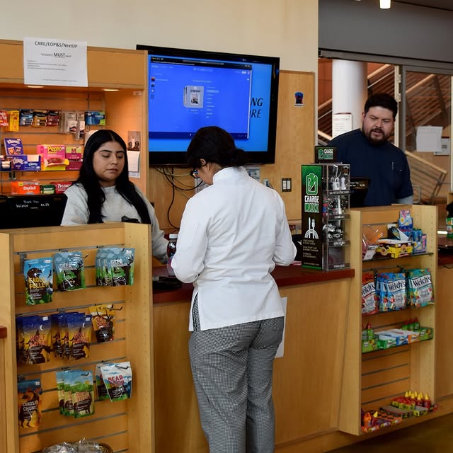 Our Eagles Landing Student Store will now welcome SNAP EBT customers!

✅ SNAP BENEFITS …