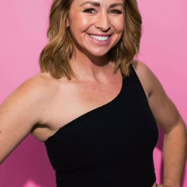 Friday 🩷 Favorites- We asked our girl Megan, what her favorite Lagree core, leg, and a…