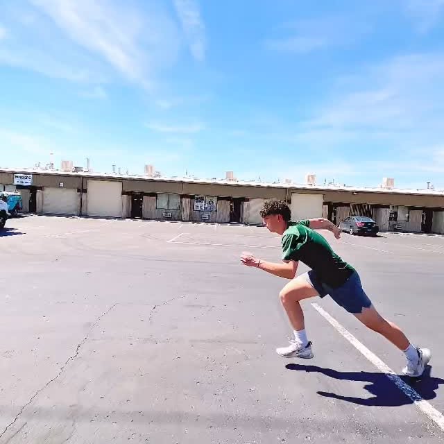 Speed is a skill ⚡️🚦

Most people treat speed like it just shows up after a certain am…