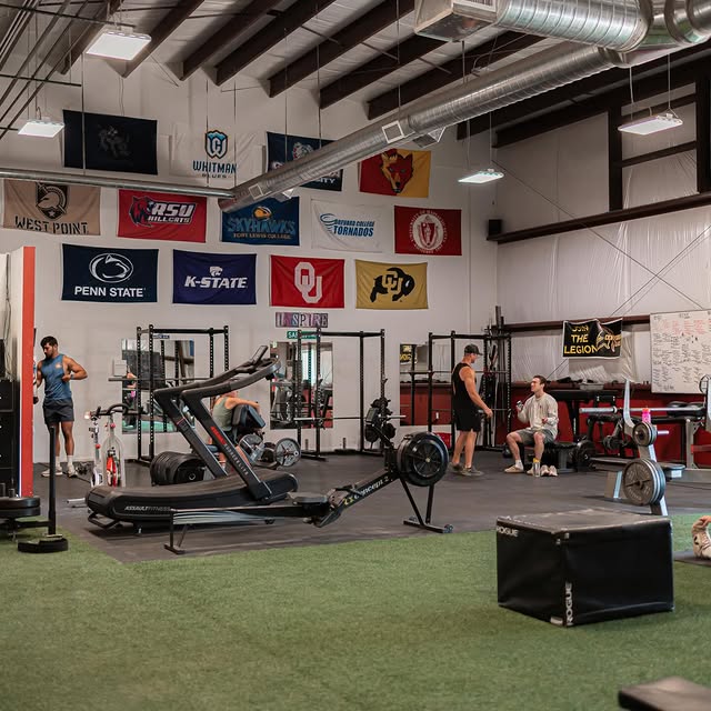 It’s Friday.

Most people are already thinking about checking out.
At Illete Fitness, t…