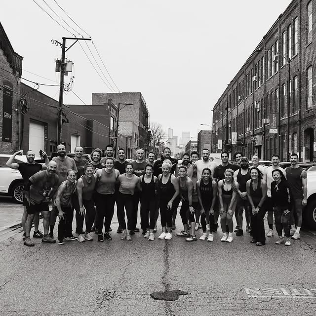 No better squad. 

#coalitionchicago #squadgoals #myfriendsarethebestfriends #fitness #…