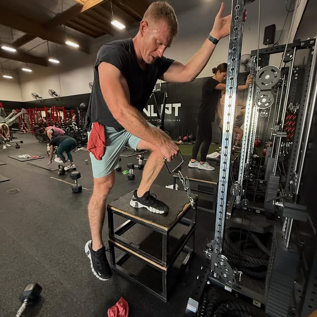 Put the work in & smile while you’re at it! 💪😊