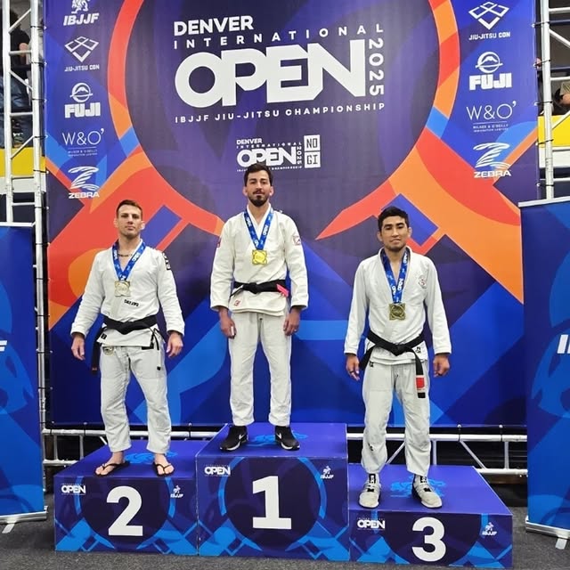 After taking a break from competing while his family was growing, coach @josecarlosbjj …