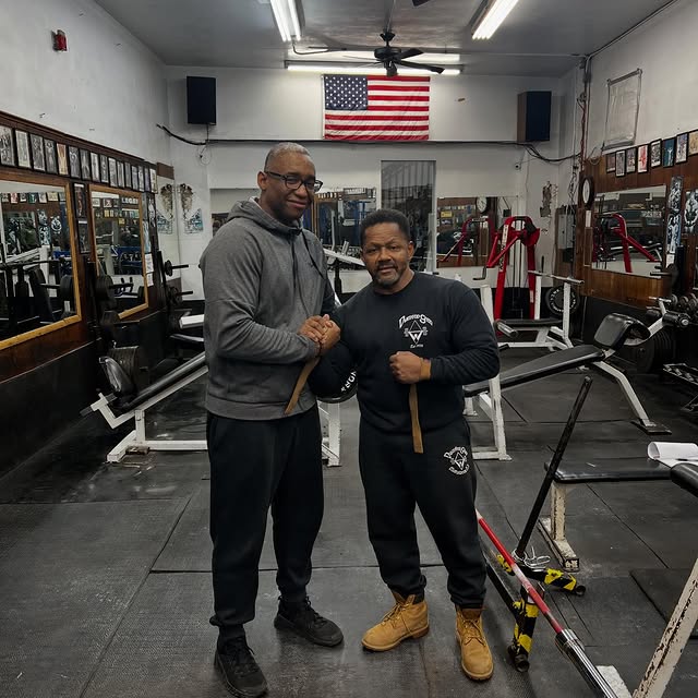 Rise and grind! Getting my day started at @diamondgympro in Maplewood. Let’s go Essex C…