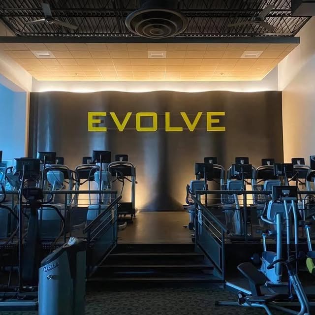 We’re hiring for our front desk!

Please send your resumes to info.EM@EvolveFitness.Hea…