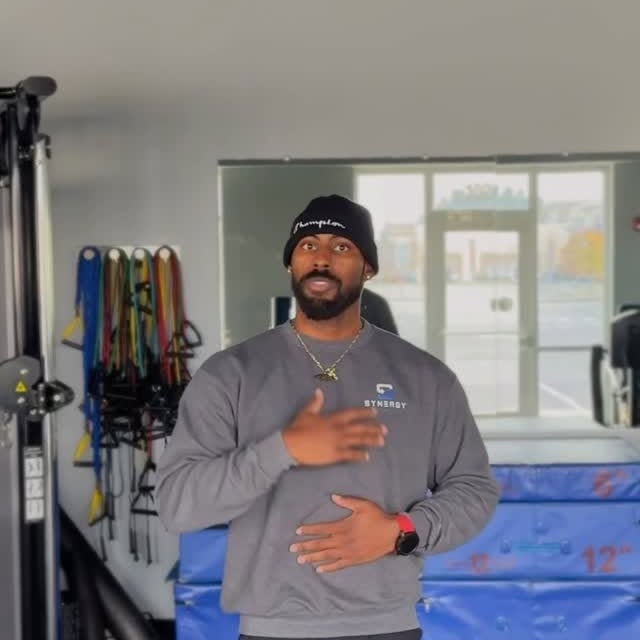 Beginner friendly hip,knee,& ankle mobility exercises.

Slowly getting back into the ga…
