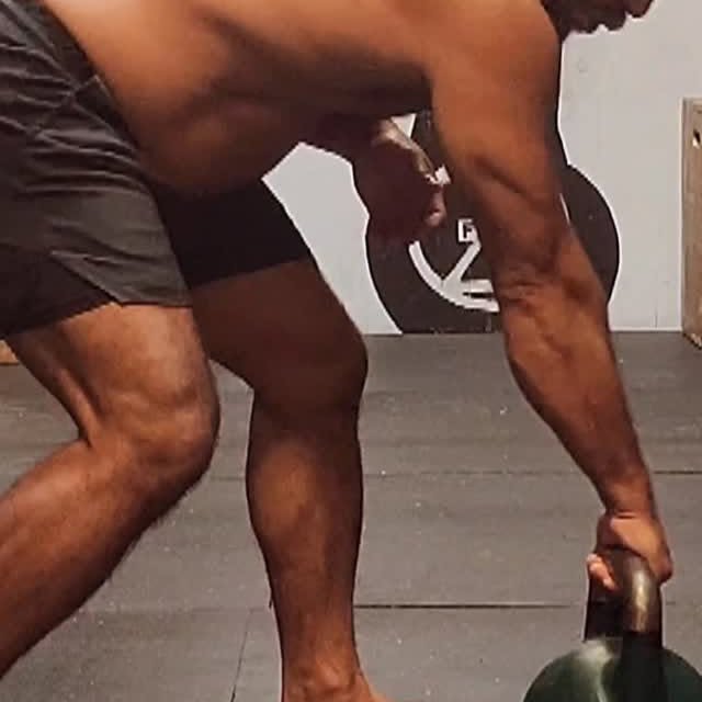 Best kinda cardio is anything involving hip thrust!!! 😏
Pounding it out with 57 - 70 l…