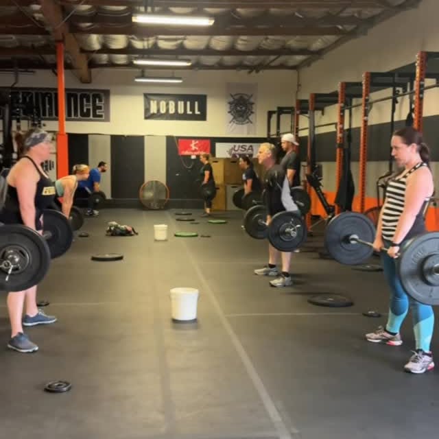 It’s @crossfitgames Open week! Starting things off right with some Sumo Deadlifts, Wall…