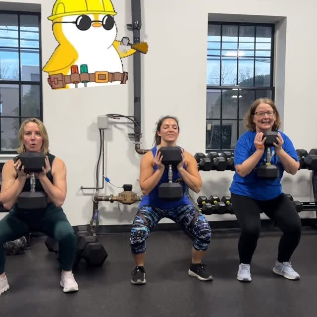 STRENGTH IN NUMBERS…. 👀💪

Look at these hard working ladies moving some WEIGHT on squ…