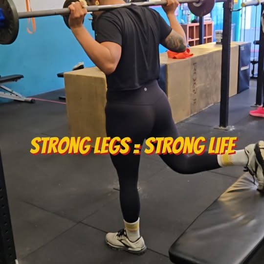 Strong Legs = Strong Life.

A lot of people avoid leg day.

It’s hard.
It burns.
It hum…