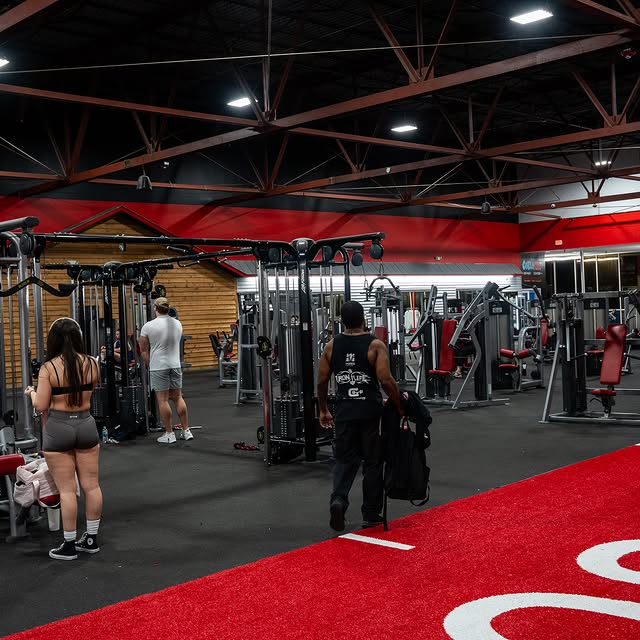 Less talking. More lifting.
#DaytonaFitnessClub #DFC #GymMindset #TrainHard #RealWork