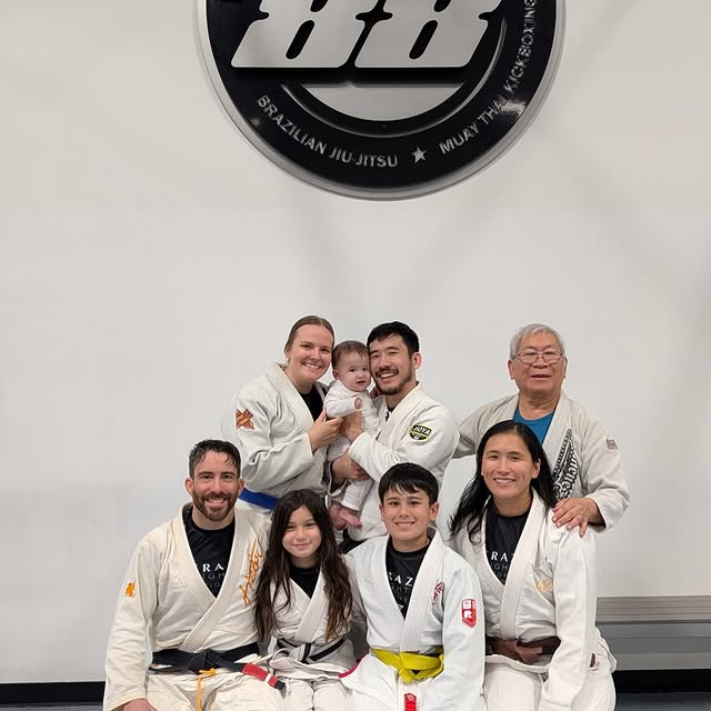 Three generations of the Tran-Zwanetz family on the mats together! 

#Family #JiuJitsu …