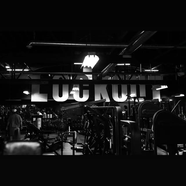 Its not a commercial gym.
We Lift heavy
Music is loud
Our memebers are Consistent, Stro…